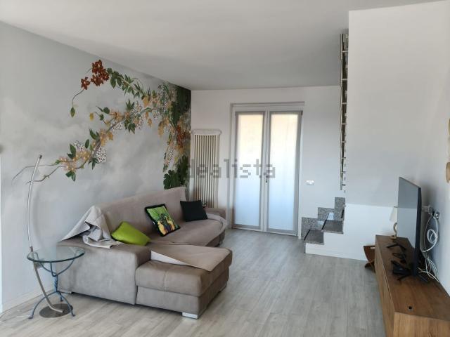 Appartamento in vendita di 111 m² in Via Intra Premeno