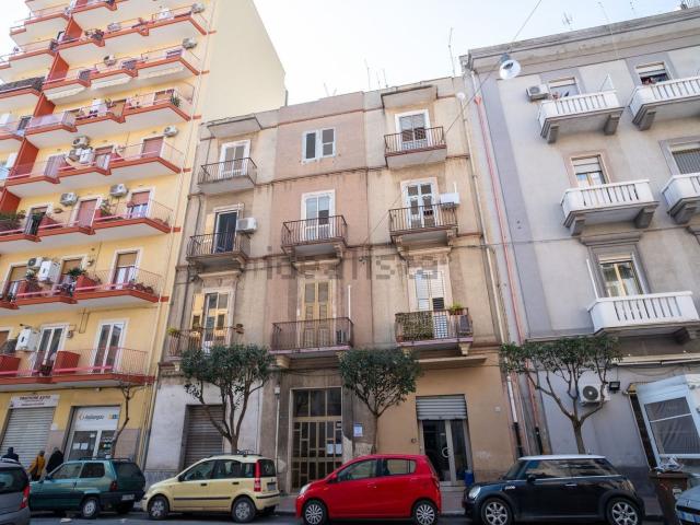 Appartamento in vendita di 111 m² in Via Japigia, 42