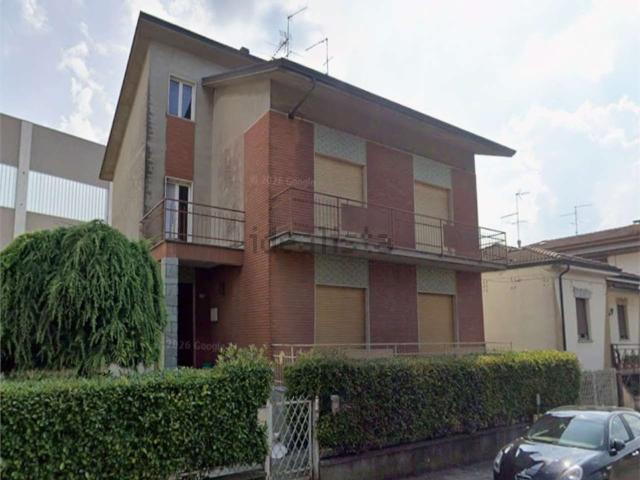 Appartamento in vendita di 111 m² in Via L. Arcelli, 26