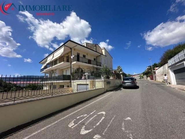 Appartamento in vendita di 111 m² in Via Mattia Preti, 1