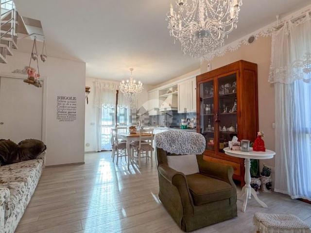 Appartamento in vendita di 111 m² in Via Niccolò Copernico, 16