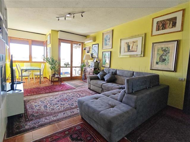 Appartamento in vendita di 111 m² in Via Sorelle Tetrazzini, 39