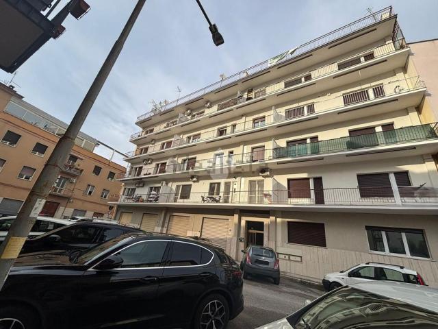 Appartamento in vendita di 111 m² in Via San Bertario, 28