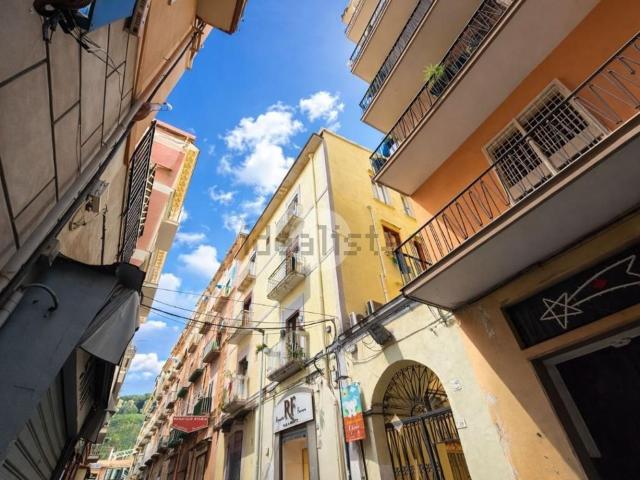 Appartamento in vendita di 111 m² in Via San Vincenzo, 10