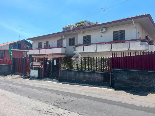 Appartamento in vendita di 111 m² in Via Stazzone, 25