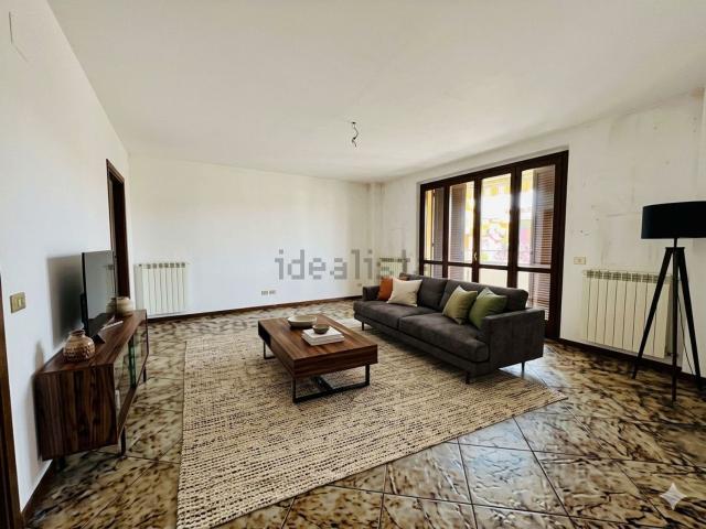 Appartamento in vendita di 111 m² in Via Ponzella, 21