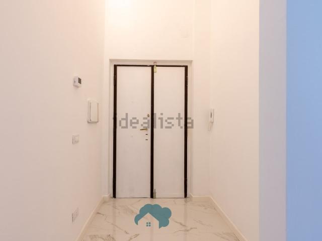 Appartamento in vendita di 111 m² in Via Pierantonio Petrini