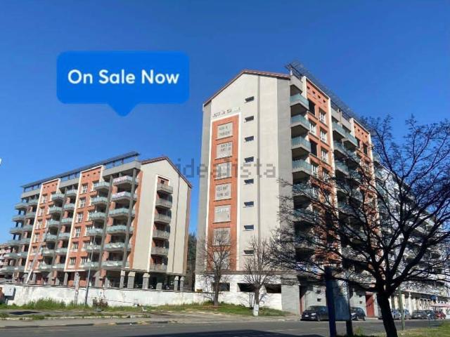 Appartamento in vendita di 111 m² in Via Pietro Cossa