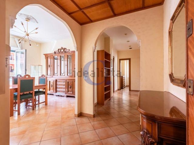 Appartamento in vendita di 111 m² in Via Raffaele Balestra, 25