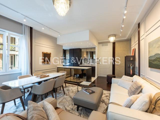 Appartamento in vendita di 111 m² in Via Rezzonico