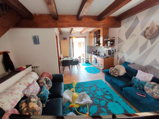 Appartamento in vendita di 111 m² in Via Riccardo Zandonai