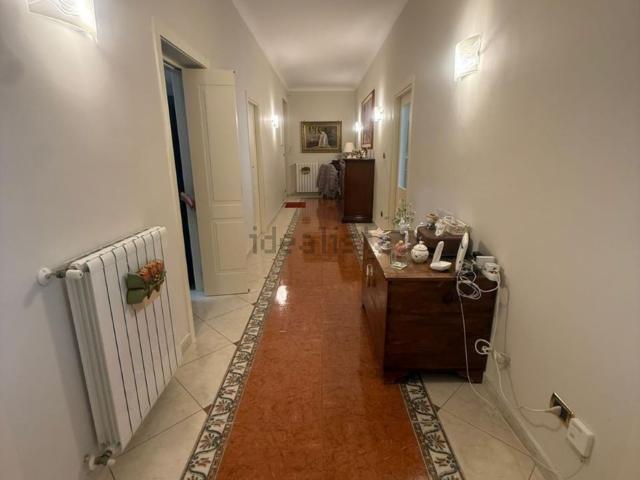Appartamento in vendita di 111 m² in Via Temenide