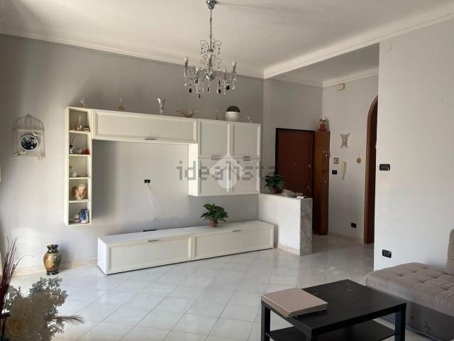 Appartamento in vendita di 111 m² in Via Val D&apos Aosta, 31