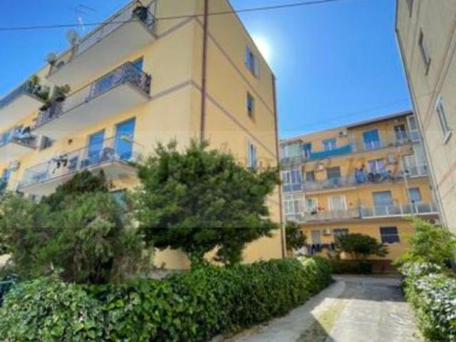 Appartamento in vendita di 111 m² in Via Vittorio Berardi, 47