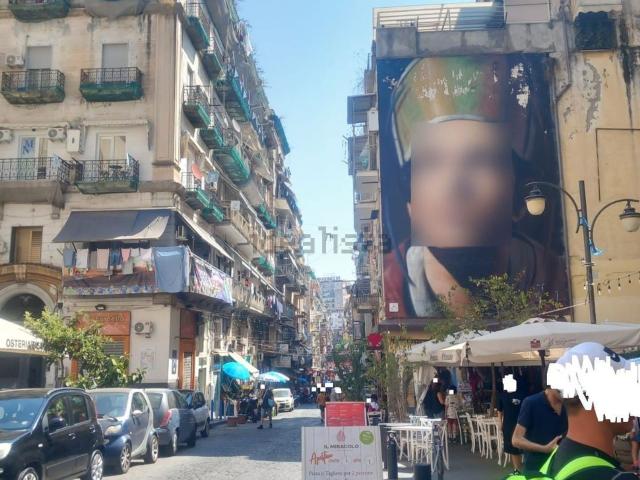 Appartamento in vendita di 111 m² in Via Vicaria Vecchia, 12