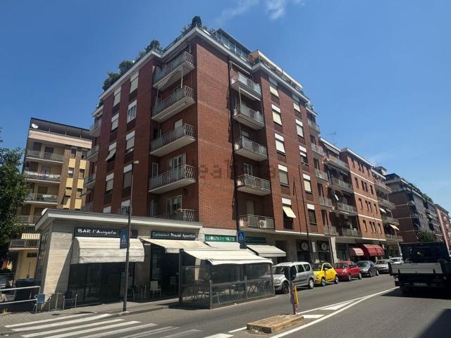 Appartamento in vendita di 111 m² in Viale Dante Alighieri, 120
