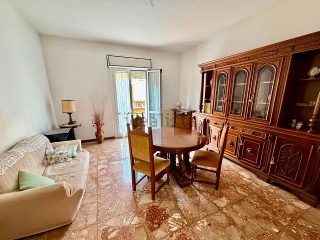 Appartamento in vendita di 111 m² in Viale Dante Alighieri