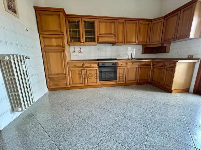 Appartamento in vendita di 111 m² in Viale Giotto, 50053