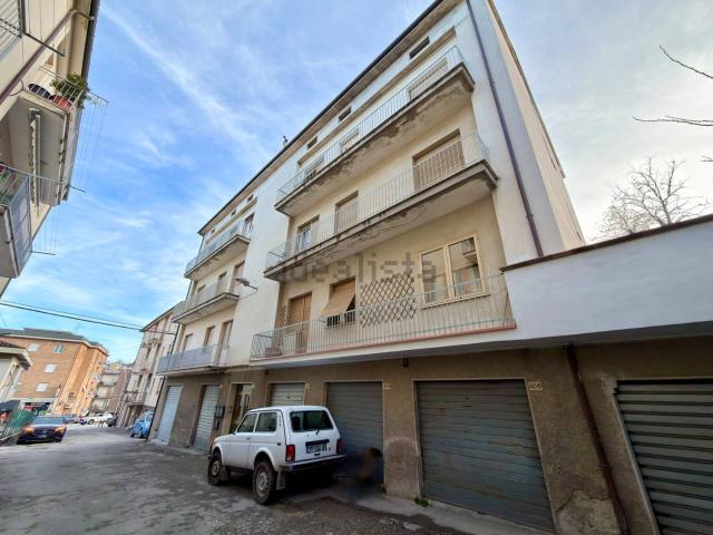 Appartamento in vendita di 111 m² in Viale IV Novembre, 38