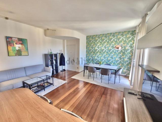 Appartamento in vendita di 111 m² in Viale Lombardia, 26