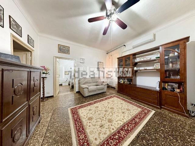 Appartamento in vendita di 111 m² in Vico Erminio, 2