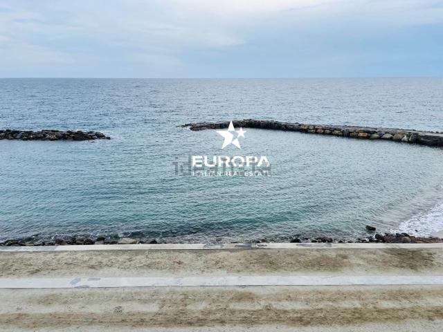Appartamento in vendita di 111 m² in Corso Matuzia, 100