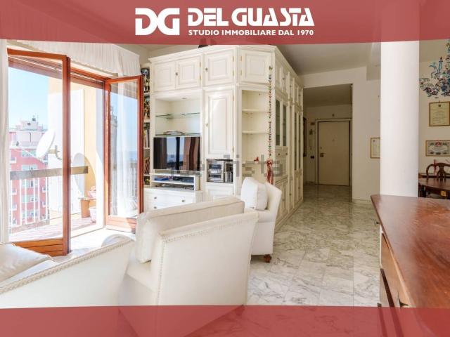 Appartamento in vendita di 111 m² in Largo San Francesco da Paola, 3