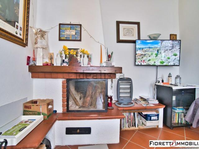 Appartamento in vendita di 111 m² in Strada Comunale della Sdriscia, 57025