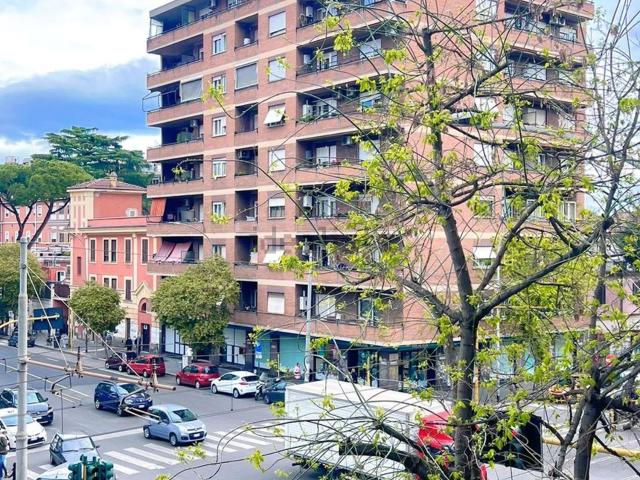 Appartamento in vendita di 112 m² in Via Casilina, 394