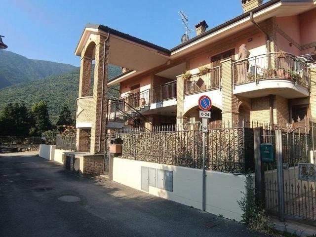 Appartamento in vendita di 112 m² in Via Chiesali, 28