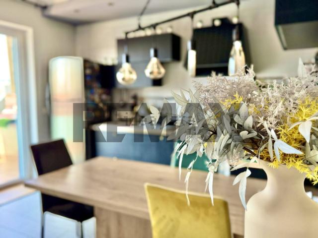 Appartamento in vendita di 112 m² in Via Amerigo Vespucci, 1