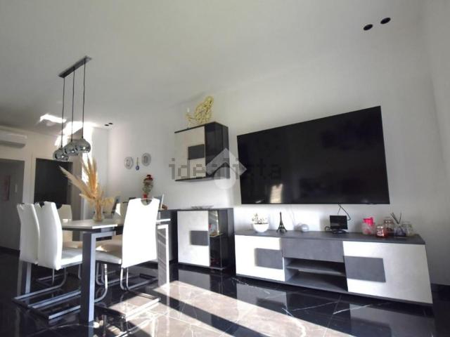 Appartamento in vendita di 112 m² in Via alla Chiesa, 22