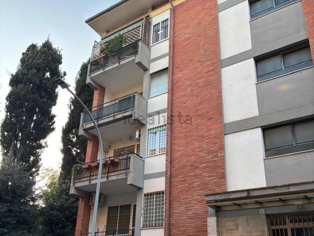 Appartamento in vendita di 112 m² in Via Bartolomeo Avanzini, 16