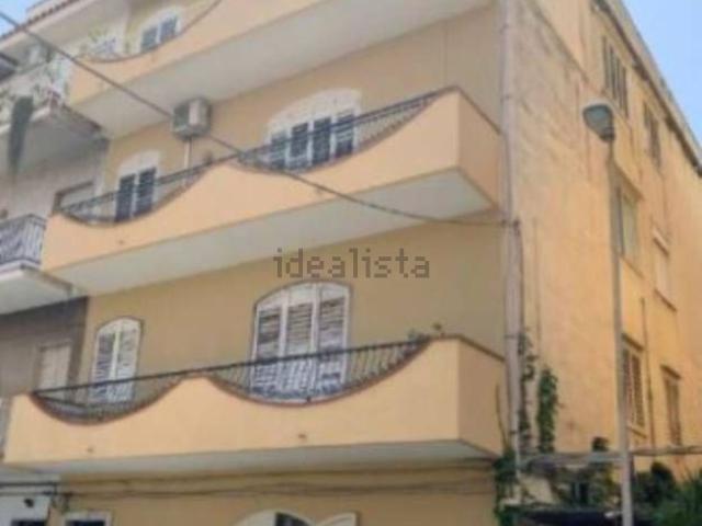 Appartamento in vendita di 112 m² in Via Bruderi