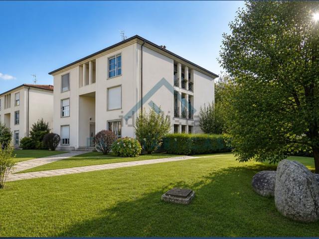 Appartamento in vendita di 112 m² in Via G. Verdi