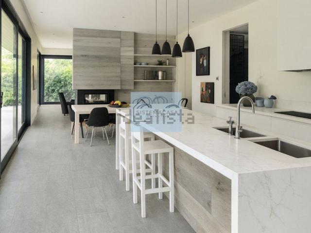 Appartamento in vendita di 112 m² in Via G. Marchetti
