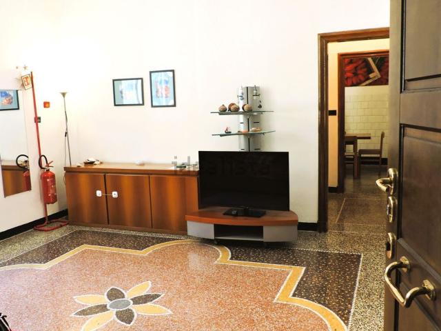Appartamento in vendita di 112 m² in Via Genova, 36