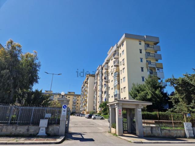 Appartamento in vendita di 112 m² in Via Giuseppe Papalia, 3