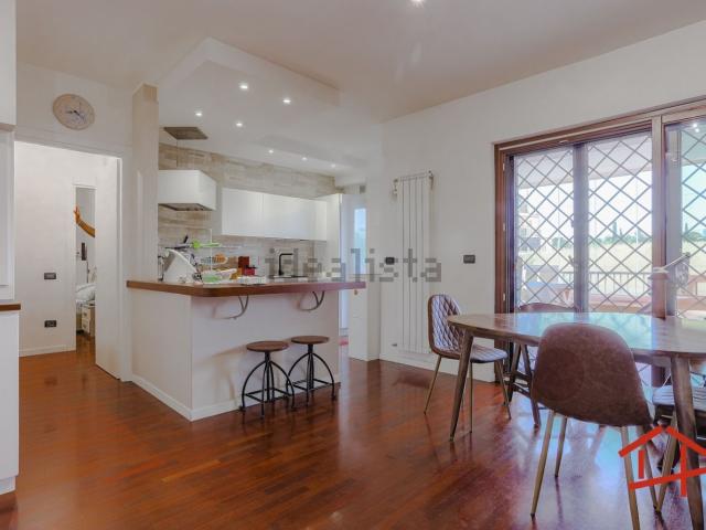Appartamento in vendita di 112 m² in Via Giovanni Mayer, 50