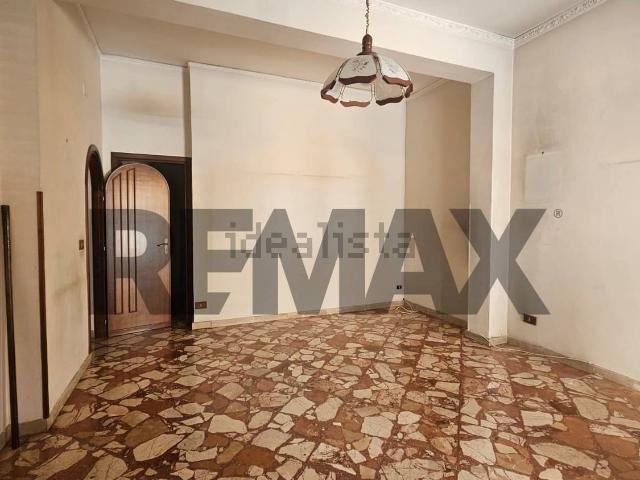 Appartamento in vendita di 112 m² in Via Greco, 40