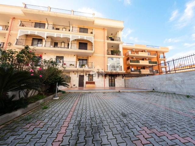 Appartamento in vendita di 112 m² in Via Grecia, 9