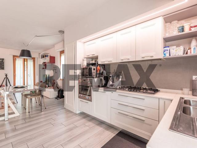 Appartamento in vendita di 112 m² in Via Dante Alighieri, 9