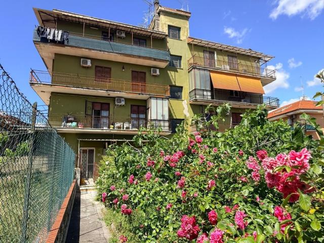 Appartamento in vendita di 112 m² in Via di Orti Poli