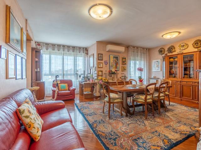 Appartamento in vendita di 112 m² in Via Ettore Arena