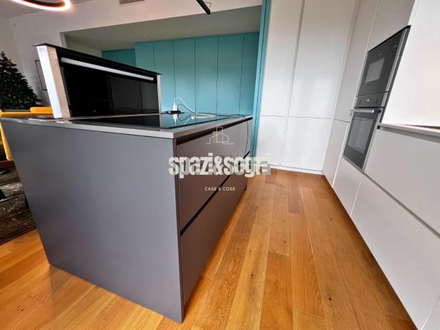 Appartamento in vendita di 112 m² in Via Firenze
