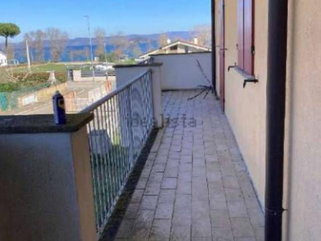 Appartamento in vendita di 112 m² in Via Isola Martana