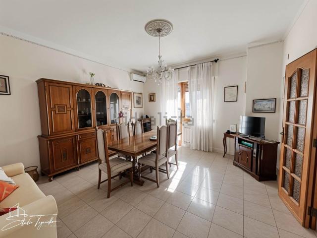 Appartamento in vendita di 112 m² in Via Orsini, 1