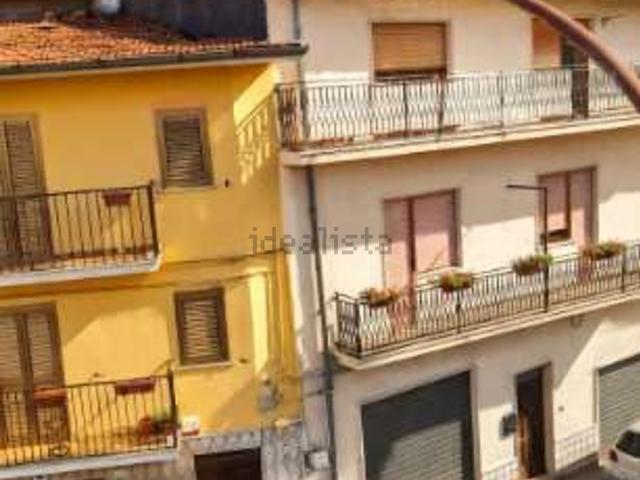 Appartamento in vendita di 112 m² in Via l&apos Aquila