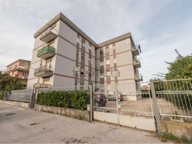 Appartamento in vendita di 112 m² in Via Lago di Piediluco, 5