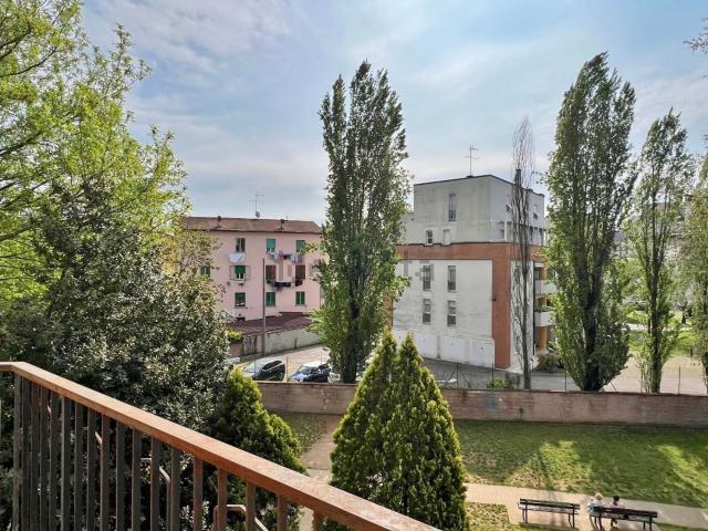 Appartamento in vendita di 112 m² in Via Legione Antonini